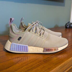 Adidas NMD R1 Sneaker Size 9.5